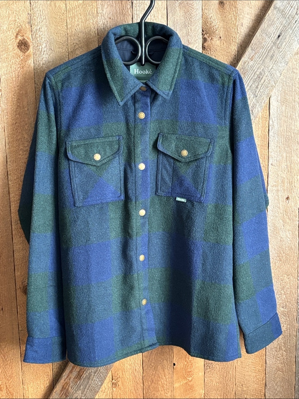 Hooké Canadian Shirt size Women’s Medium
